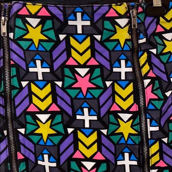 Patterned mini-skirt - Picture 2 of 2